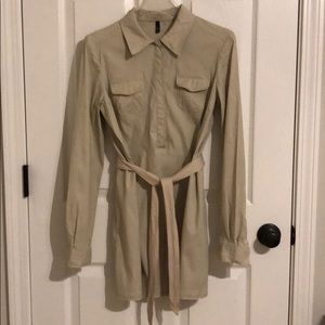 Tahari size S Tunic/Top